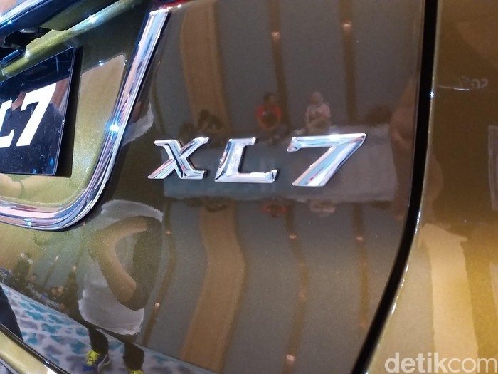 Suzuki XL7