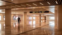 Sebelum wabah itu menyerang, Shanghai sudah sangat ramai sejak pagi hari, bahkan para penduduk lanjut usia yang tinggal di sana juga aktif beraktifitas, melakukan senam pagi bersama-sama memadati sudut kota. Istimewa/Boredpanda.