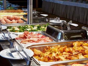 Babungkus, Tradisi Bungkus Makanan Masyarakat Manado