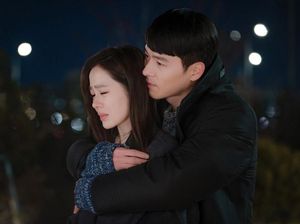 Crash Landing On You Tamat, Ini 12 Adegan Teromantis Hyun Bin & Son Ye Jin
