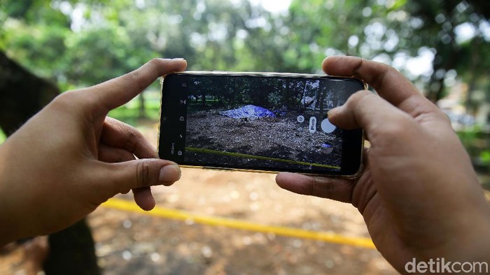 Wilayah Perumahan Batan Indah, Serpong, Tangerang Selatan (Tangsel) ditemukan paparan radioaktif, Sabtu (15/2/2020). Kondisi di titik paparan radioaktif masih dibatasi menggunakan garis perimeter.