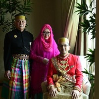 Keluarga Cendana berbahagia atas pernikahan Danny. Danny adalah anak pertama dari Siti Hardijanti Rukmana (mbak Tutut) dan Indra Rukmana. Foto: (dok. ist)