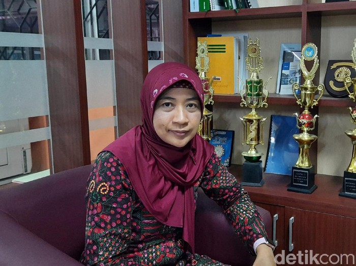 Institut Teknologi Sepuluh Nopember (ITS) Surabaya menambah Studi Pembangunan di Fakultas Desain Kreatif dan Bisnis Digital pada 2018. Kini ITS menambah kuota untuk lulusan IPA dan IPS.