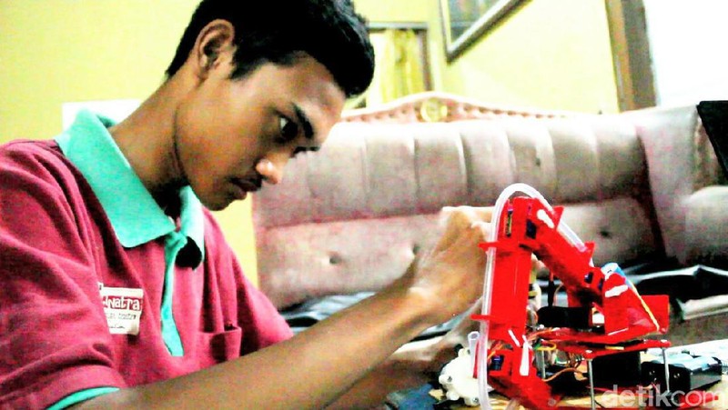 Robot Pembuat Telur Dadar di Purworejo