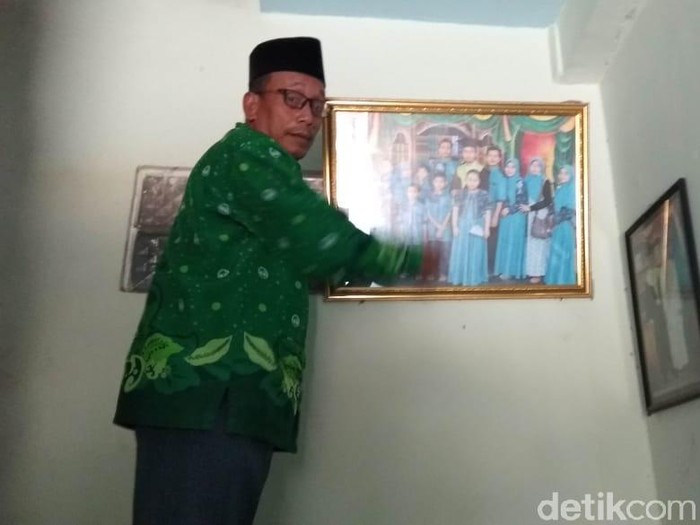 Salah seorang mahasiswa Lamongan, Humaidi Said saat ini masih berada di Wuhan, China. Ia belum bisa kembali ke tanah air.