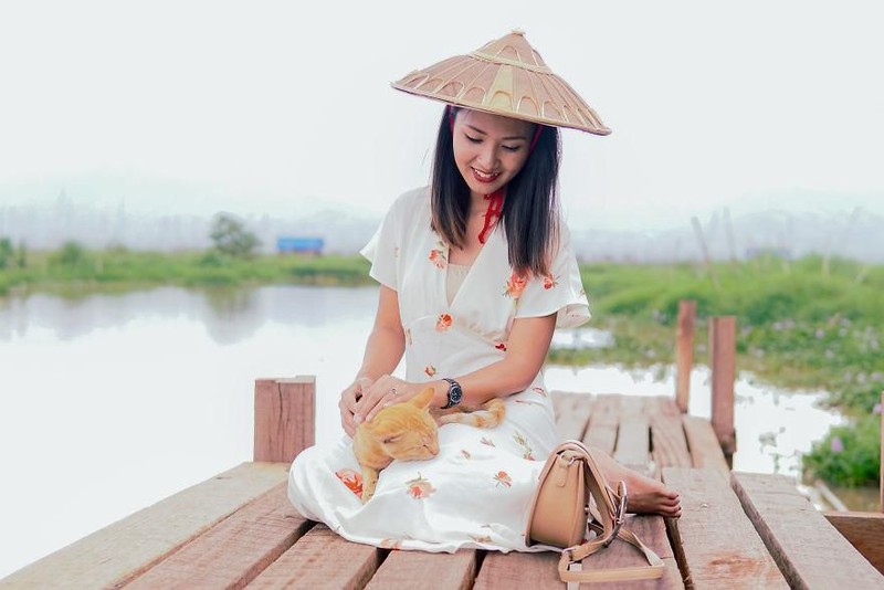 Foto tak hanya mampu merekam peristiwa maupun fenomena alam mempesona. Foto juga dapat mengabadikan momen-momen penuh kasih kepada sesama. Penasaran? Yuk, lihat