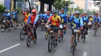 Beginilah keseruan gowes sepeda santai bersama ribuan kaum milenial dari seluruh Indonesia dalam rangkaian HUT Bank BTN ke-70 tahun.  Foto: dok. BUMN
