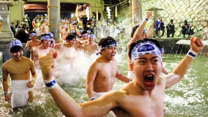 Festival telanjang di Jepang