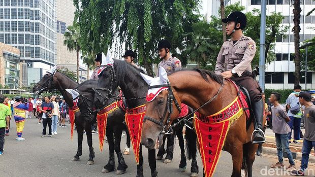 Ada kuda pengendali massa juga lho yang dipamerkan!