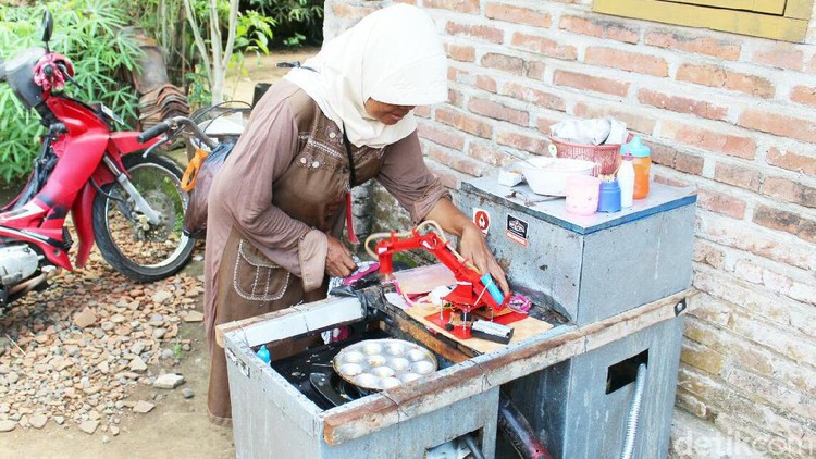 Robot Pembuat Telur Dadar di Purworejo