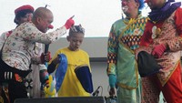 Yayasan Kasih Anak Kanker Indonesia (YKAKI) menyelenggarakan acara memperingati Hari Kanker Anak Internasional dengan berbagai kegiatan hiburan bagi anak-anak pejuang kanker serta penggalangan dana. Antara Foto/Indrianto Eko Suwarso.