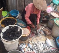 Jajan Sarapan Enak di Pasar Prembaen