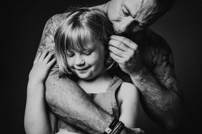 Foto tak hanya mampu merekam peristiwa maupun fenomena alam mempesona. Foto juga dapat mengabadikan momen-momen penuh kasih kepada sesama. Penasaran? Yuk, lihat