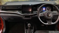 Begini penampakan bagian dalam mobil Suzuki XL7.