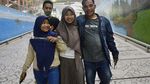 Momen Haru Keluarga Sambut Kedatangan WNI dari Natuna di Daerah Asal