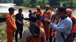 Tim SAR Cari Pria yang Nekat Ceburkan diri ke Sungai di Sukabumi