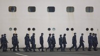 Proses evakuasi warga negara Amerika Serikat itu rencananya akan dilakukan hari ini, Minggu (16/2/2020). Meski begitu usai dievakuasi warga AS tersebut akan dikarantina selama 14 hari di Amerika.