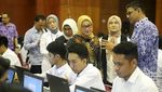 Menaker Tinjau Langsung Ujian CPNS