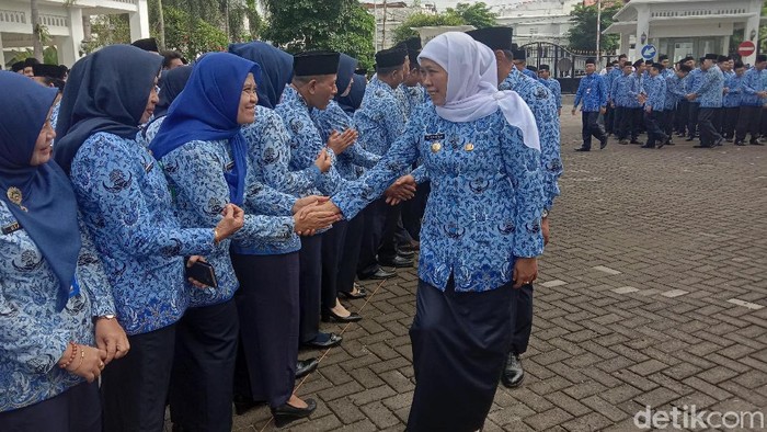 gubernur khofifah