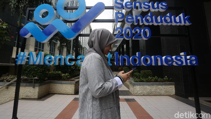 Sensus Penduduk Online (SPO) 2020 telah dimulai sejak Sabtu (15/2/2020) lalu. Data warga yang telah masuk dapat dipantau di Kantor Badan Pusat Statistik, Jakarta.