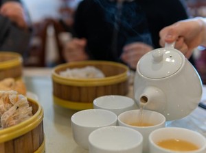 Cegah Virus Corona, Warga China Dilarang Ngeteh dan Makan Dim Sum di Restoran