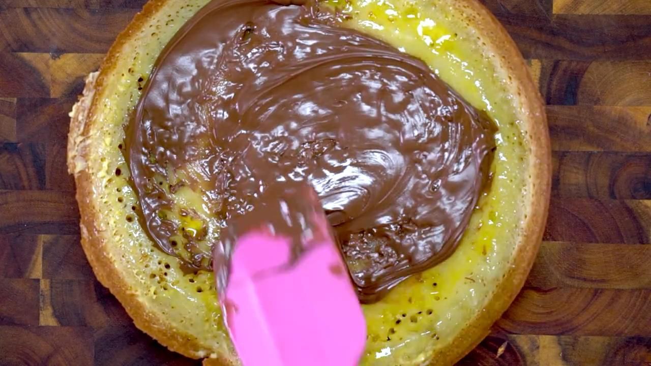 Resep Akhir Pekan: Martabak Manis Nutella yang Gurih dan Nagih
