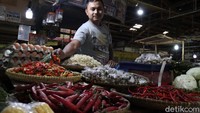 Harga cabai merah kini masih berkisar Rp 50 ribu, sedangkan saat normal berada pada kisaran Rp 30 ribu.