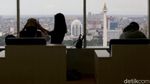Menikmati Jakarta dari Puncak Perpustakaan Tertinggi di Dunia