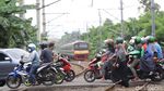 Palang Pintu KA Rusak Ancam Keselamatan Pengendara