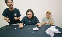 Raditya Dika Ajak Keanu AGL Makan Bawang Sampai Muntah-muntah