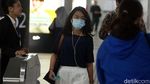 Cegah Virus Corona, Penumpang MRT Pakai Masker