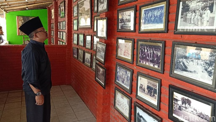 Seskab Pramono Anung mengaku telah melarang Presiden Joko Widodo berkunjung ke Kediri. Benarkah Kediri wingit atau angker untuk didatangi presiden?