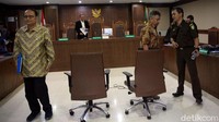 Sumber pendanaan untuk restrukturisasi dan penyelesaian utang TPPI berasal dari fasilitas pinjaman berjangka sebesar USD 500 juta dari Deutch Bank berdasarkan Term Loan Facility Agreement yang melalui Petroina.