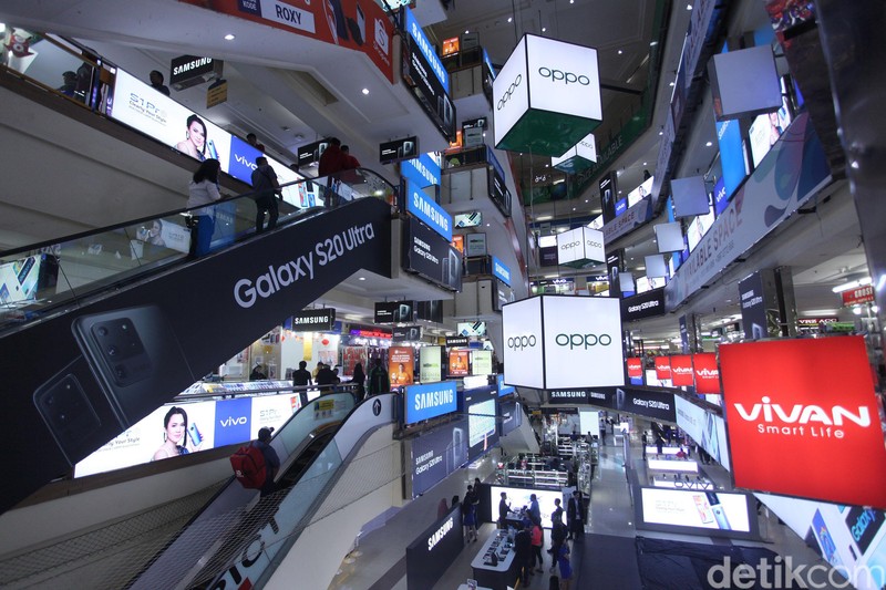 Pada hari ini, Senin (17/2/2020) pemerintah bersama operator seluler melakukan uji coba pemblokiran ponsel black market (BM).