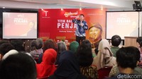 Ahok meluncurkan buku Panggil Saya BTP dalam acara Ngobrol Tempo di Gedung Tempo, Palmerah, Jakarta Selatan, Senin (17/2/2020). 