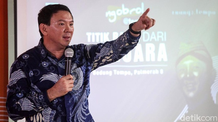 Mantan Gubernur DKI Jakarta Basuki Tjahaja Purnama alias Ahok meluncurkan buku Panggil Saya BTP di Gedung Tempo, Palmerah, Jakarta Selatan, Senin (17/2/2020).