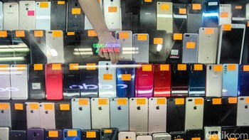 Aturan validasi nomor IMEI yang akan diberlakukan pada 18 April 2020, ponsel BM yang terbukti ilegal, maka perangkat tersebut tidak akan menikmati layanan seluler yang disediakan operator seluler walau gadget itu sudah diisi dengan SIM card.