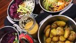 Keren! Restoran Ini Sajikan Makanan Lewat Jalur Roller Coaster