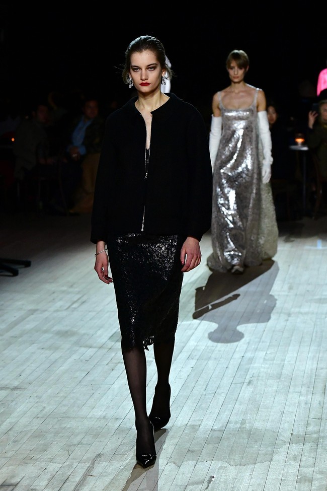 Fashion show koleksi busana musim dingin 2020 Marc Jacobs di New York Fashion Week 2020, New York, Rabu [12/2/2020]. Photo by Slaven Vlasic/Getty Images.