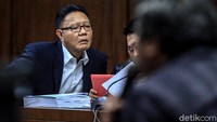 Mantan anggota DPR RI I Nyoman Dhamantra menjalani sidang lanjutan kasus suap impor bawang putih di Pengadilan Tipikor Jakarta, Senin (17/2/2020).