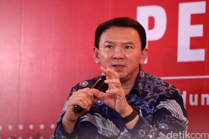 Mantan Gubernur DKI Jakarta Basuki Tjahaja Purnama alias Ahok meluncurkan buku Panggil Saya BTP di Gedung Tempo, Palmerah, Jakarta Selatan, Senin (17/2/2020).