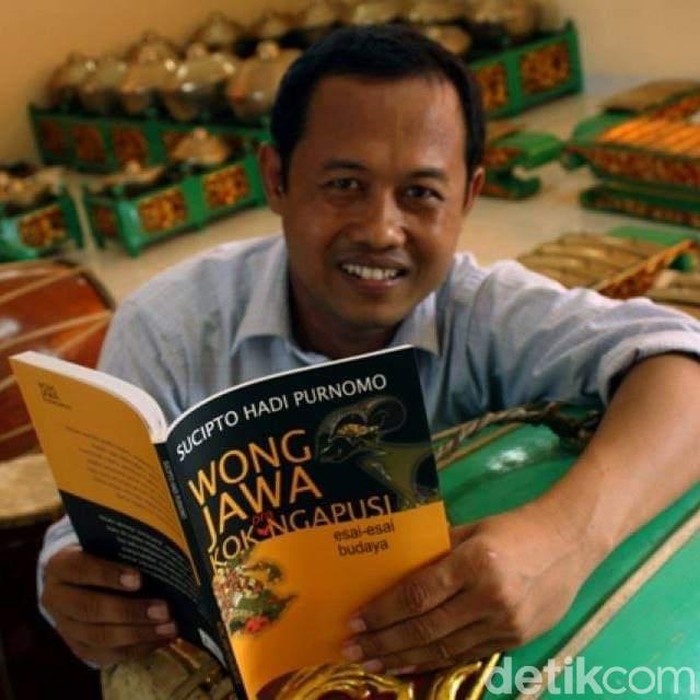 Sucipto Hadi Purnomo, dosen Unnes yang diskor gegara bercanda di FB