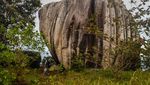 Tanjung Senubing, Pemandangan Batuan yang Indah di Natuna