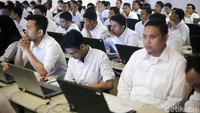 Setiap hari ada 5.000 peserta yang akan mengikuti SKD CPNS 2019 yang berlangsung dari 17 Februari hingga 23 Februari 2020, tes terbagi dalam lima sesi, setiap sesinya ada 1.000 peserta.