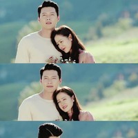 Dan inilah adegan romantis terakhir yang ditampilkan di Crash Landing On You episode 16. Penasaran bagaimana kemesraan Ri Jeong Hyeok dan Yoon Se Ri ini bisa terjadi? Kamu bisa download Crash Landing On You di Netflix dan aplikasi nonton film lainnya. Foto: Dok. tvN