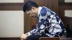 Eks Dirut PT Inti Tertunduk Usai Dituntut 3 Tahun Bui