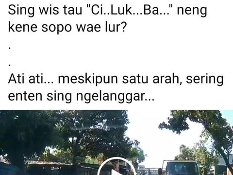 Viral dari Klaten, Sedan Santuy Hadang Truk hingga Mundur Alon-alon