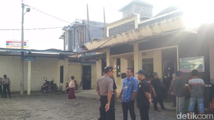 Dibacok Orang Tak Dikenal, 3 Warga Serang Dirawat di RSUD Cilegon