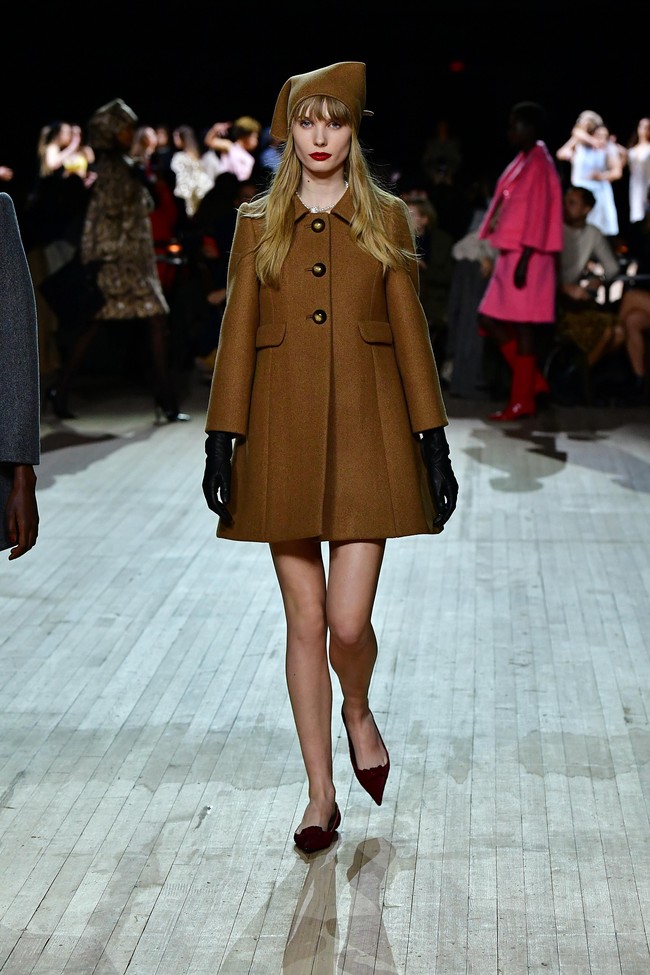 Fashion show koleksi busana musim dingin 2020 Marc Jacobs di New York Fashion Week 2020, New York, Rabu [12/2/2020]. Photo by Slaven Vlasic/Getty Images.
