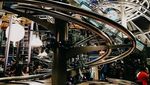 Keren! Restoran Ini Sajikan Makanan Lewat Jalur Roller Coaster